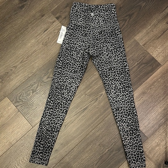 Strut This Remi Light Grey Legging Size Small - Picture 4 of 14